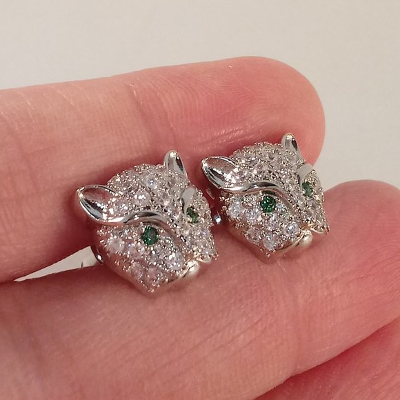 Mens Sterling Silver Emerald Diamond Zircon Panther Cat Stud Earrings Party Gift - Picture 11 of 12